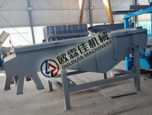直線振動篩的安裝斜度該如何調(diào)節(jié)？